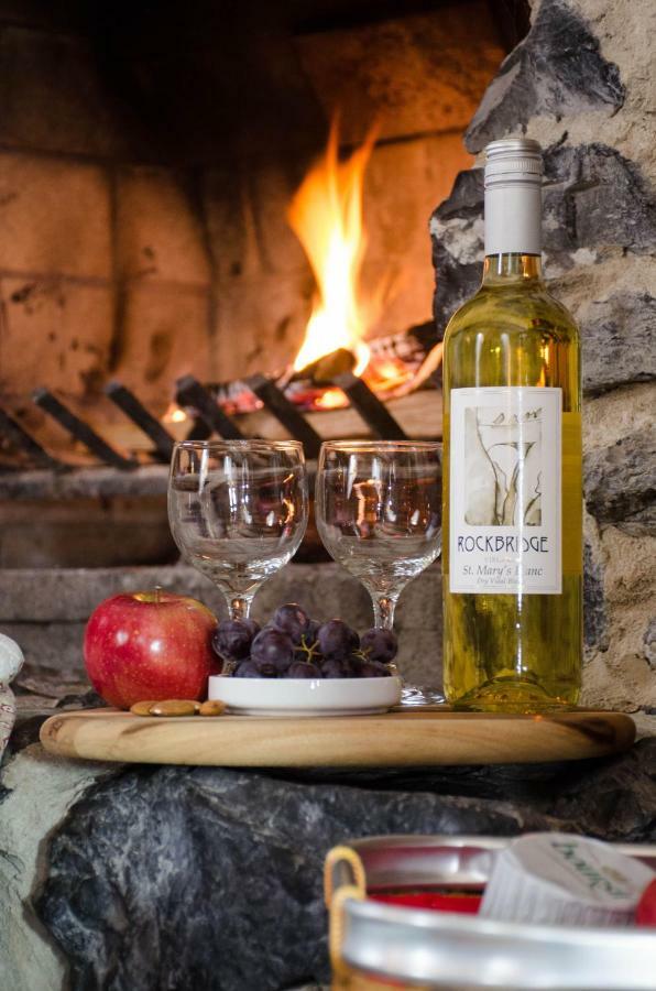 Vesuvius Sugar Tree Inn מראה חיצוני תמונה